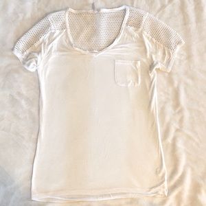 White mesh T-Shirt with pocket